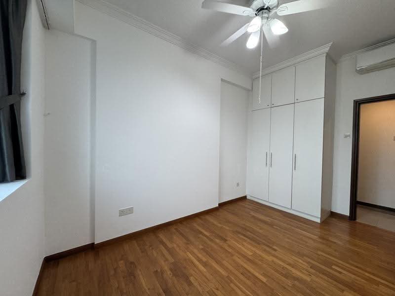 Bishan Loft, 31 Bishan Street 11, Ang Mo Kio / Bishan / Thomson, 4 Bedrooms, 1,464 sqft, Condominium For Rent, by Caitlin Tan, 500272885 - Bedroom 3. Easily King bed + side tables - PropertyGuru.com.sg