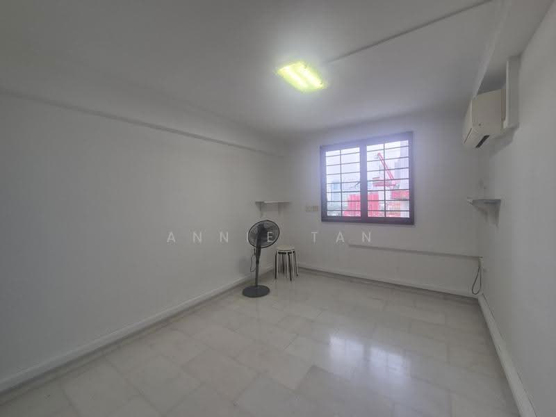 18 Taman Ho Swee, 18 Taman Ho Swee, Alexandra / Commonwealth, 2 Bedrooms, 581 sqft, HDB Flat For Sale, by Annie Tan, 500272888 - PropertyGuru.com.sg
