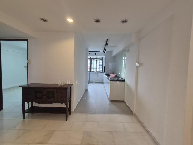 18 Taman Ho Swee, 18 Taman Ho Swee, Alexandra / Commonwealth, 2 Bedrooms, 581 sqft, HDB Flat For Sale, by Annie Tan, 500272888 - Kitchen - PropertyGuru.com.sg