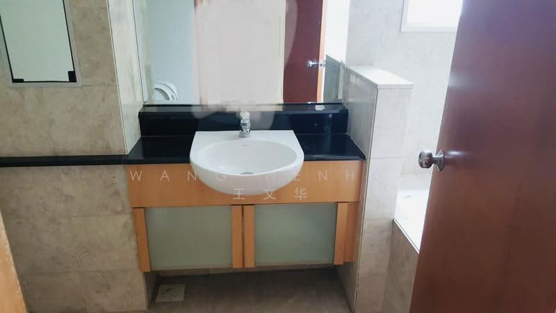 Lilydale, 558 Yishun Ave 6, Sembawang / Yishun, 3 Bedrooms, 1,238 sqft, Condominium For Rent, by Wang Wenhua 王文华, 500272900 - Bathroom - PropertyGuru.com.sg