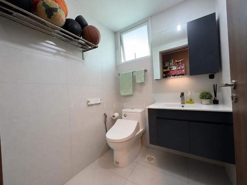 1 Canberra, 7 Canberra Drive, Sembawang / Yishun, 3 Bedrooms, 1,066 sqft, Condominium For Sale, by Joelle Lim, 500272908 - Bathroom - PropertyGuru.com.sg
