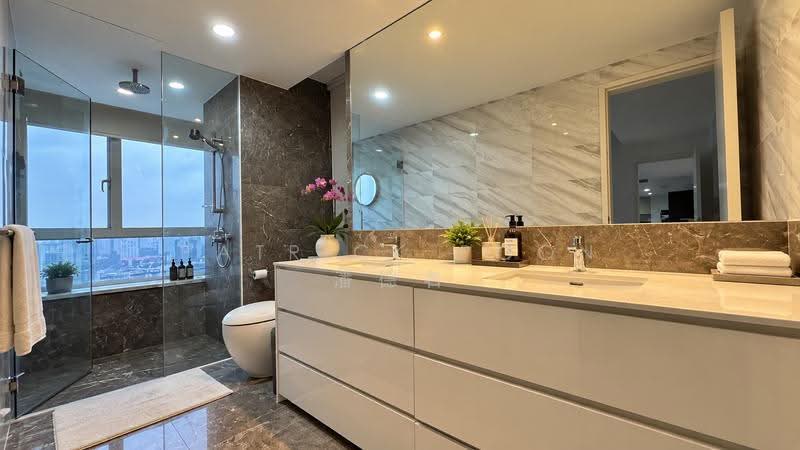 Sky @ Eleven, 7 Thomson Lane, Newton / Novena, 4 Bedrooms, 2,713 sqft, Condominium For Sale, by Patrick Poon 潘德名, 500272917 - Bathroom - PropertyGuru.com.sg