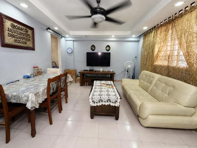 458 Tampines Street 42, 458 Tampines Street 42, Pasir Ris / Tampines, 3 Bedrooms, 84 sqft, HDB Flat For Sale, by Farhan xp, 500272918 - Living Room - PropertyGuru.com.sg