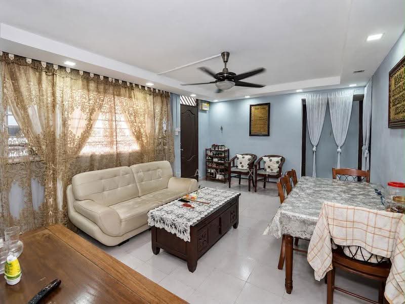 458 Tampines Street 42, 458 Tampines Street 42, Pasir Ris / Tampines, 3 Bedrooms, 84 sqft, HDB Flat For Sale, by Farhan xp, 500272918 - Living Room - PropertyGuru.com.sg
