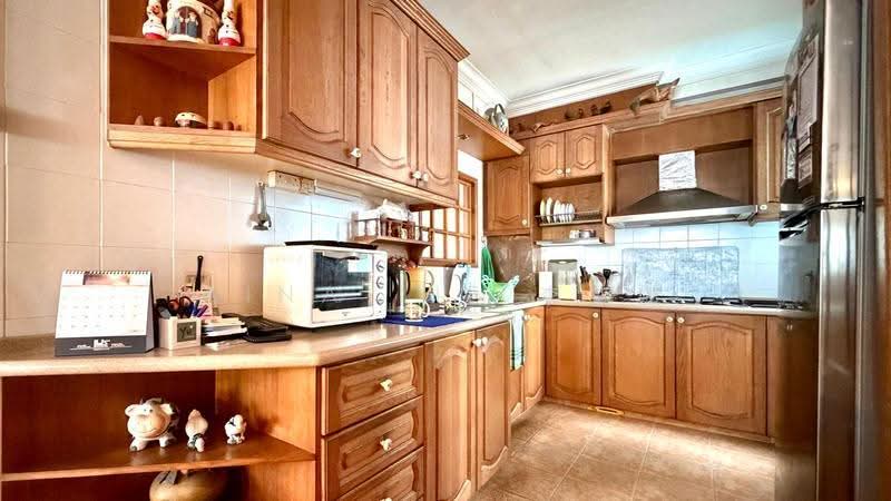 534 Jelapang Road, 534 Jelapang Road, Dairy Farm / Bukit Panjang / Choa Chu Kang, 3 Bedrooms, 1,291 sqft, HDB Flat For Sale, by Aina Lie 李艾娜, 500272921 - Kitchen - PropertyGuru.com.sg