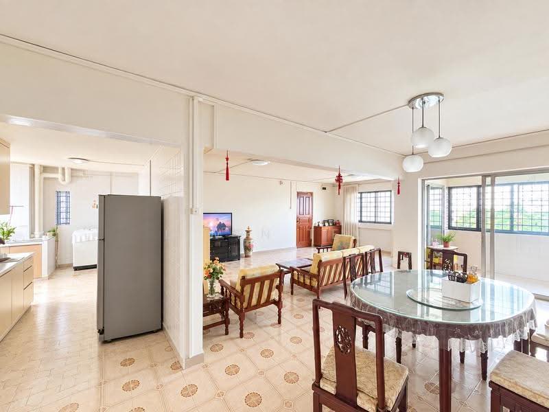 401 Jurong West Street 42, 401 Jurong West Street 42, Boon Lay / Jurong / Tuas, 3 Bedrooms, 1,464 sqft, HDB Flat For Sale, by Liwen Teo, 500272923 - Living Room - PropertyGuru.com.sg