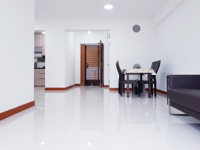 217C Sumang Walk, 217C Sumang Walk, Hougang / Punggol / Sengkang, 3 Bedrooms, 990 sqft, HDB Flat For Rent, by Stefan Tan, 500272929 - Living Room - PropertyGuru.com.sg