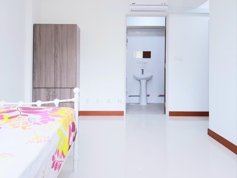 217C Sumang Walk, 217C Sumang Walk, Hougang / Punggol / Sengkang, 3 Bedrooms, 990 sqft, HDB Flat For Rent, by Stefan Tan, 500272929 - Bedroom - PropertyGuru.com.sg