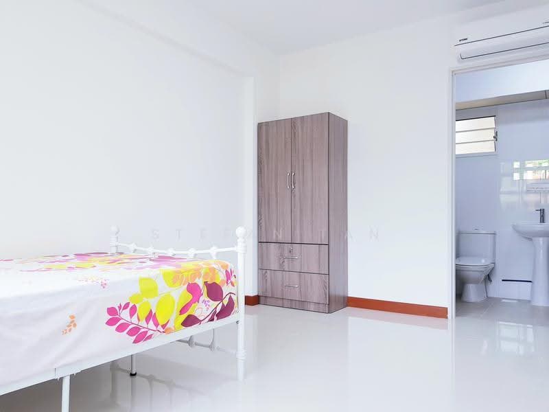 217C Sumang Walk, 217C Sumang Walk, Hougang / Punggol / Sengkang, 3 Bedrooms, 990 sqft, HDB Flat For Rent, by Stefan Tan, 500272929 - Bedroom - PropertyGuru.com.sg