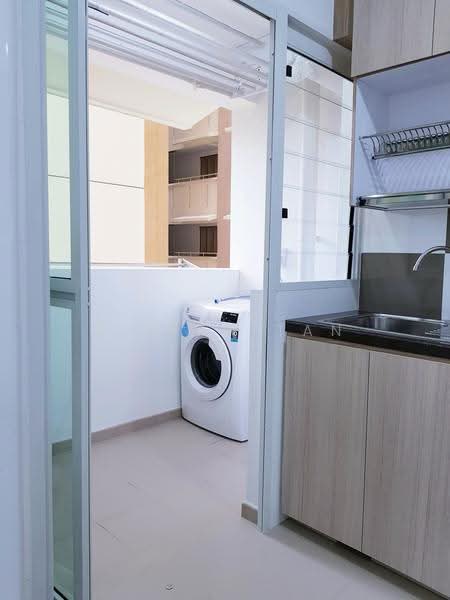 217C Sumang Walk, 217C Sumang Walk, Hougang / Punggol / Sengkang, 3 Bedrooms, 990 sqft, HDB Flat For Rent, by Stefan Tan, 500272929 - Balcony - PropertyGuru.com.sg