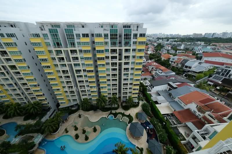 Sunglade, 1 Serangoon Avenue 2, Hougang / Punggol / Sengkang, 3 Bedrooms, 1,044 sqft, Condominium For Rent, by Annie Chen, 500272935 - Exterior - PropertyGuru.com.sg