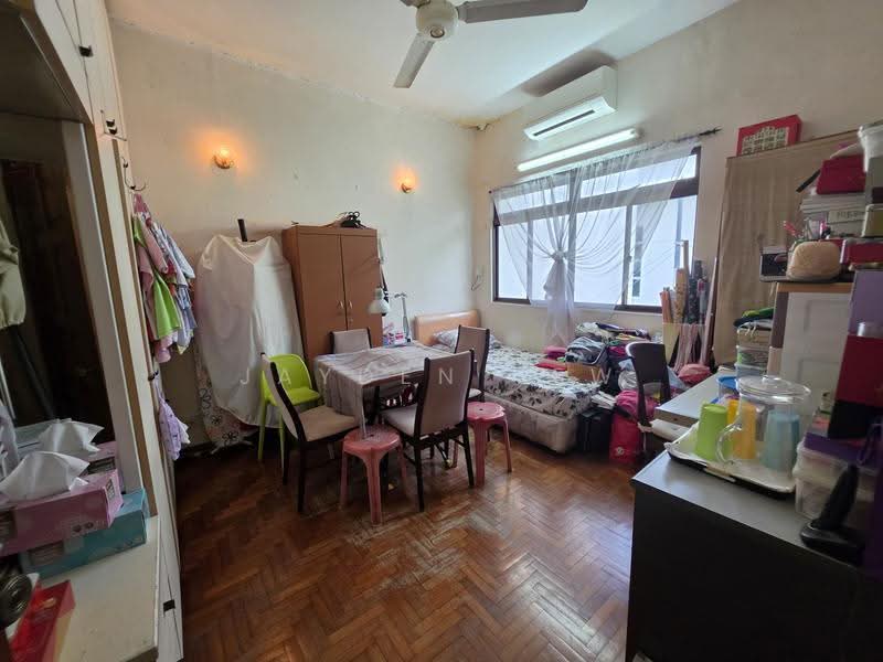 Jalan Pernama | Jalan Bena | Upper Changi Road North, Changi Airport / Changi Village, 4 Bedrooms, 2,800 sqft, Semi-Detached House For Sale, by Jayden Yew, 500272951 - Bedroom - PropertyGuru.com.sg