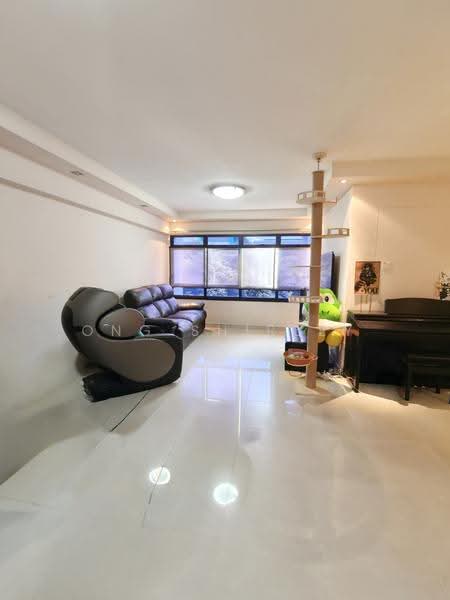 980B Buangkok Crescent, 980B Buangkok Crescent, Hougang / Punggol / Sengkang, 3 Bedrooms, 1,184 sqft, HDB Flat For Sale, by Ong Shirley, 500272957 - Living Room - PropertyGuru.com.sg