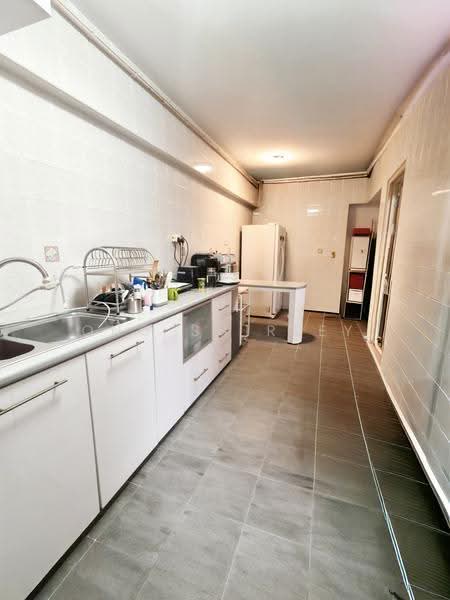 980B Buangkok Crescent, 980B Buangkok Crescent, Hougang / Punggol / Sengkang, 3 Bedrooms, 1,184 sqft, HDB Flat For Sale, by Ong Shirley, 500272957 - Kitchen - PropertyGuru.com.sg