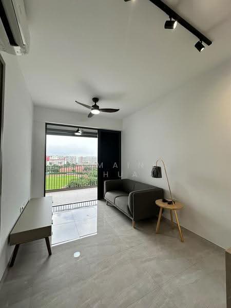 The Florence Residences, 95 Hougang Avenue 2, Hougang / Punggol / Sengkang, 1 Bedroom, 484 sqft, Condominium For Sale, by Jomaine Chua, 500272958 - Living Room - PropertyGuru.com.sg