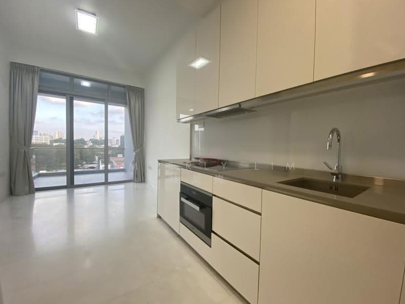 Liberte, 5 Sarkies Road, Tanglin / Holland / Bukit Timah, 2 Bedrooms, 743 sqft, Condominium For Sale, by Kimberly Lim 林梨梅, 500272966 - Kitchen - PropertyGuru.com.sg