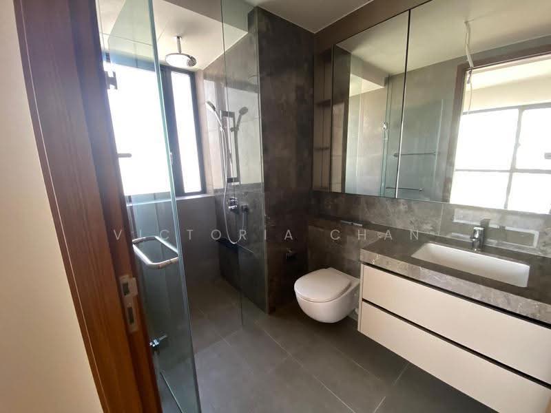 Stirling Residences, 21 Stirling Road, Alexandra / Commonwealth, 3 Bedrooms, 980 sqft, Condominium For Sale, by Victoria Chan, 500272971 - Bathroom - PropertyGuru.com.sg