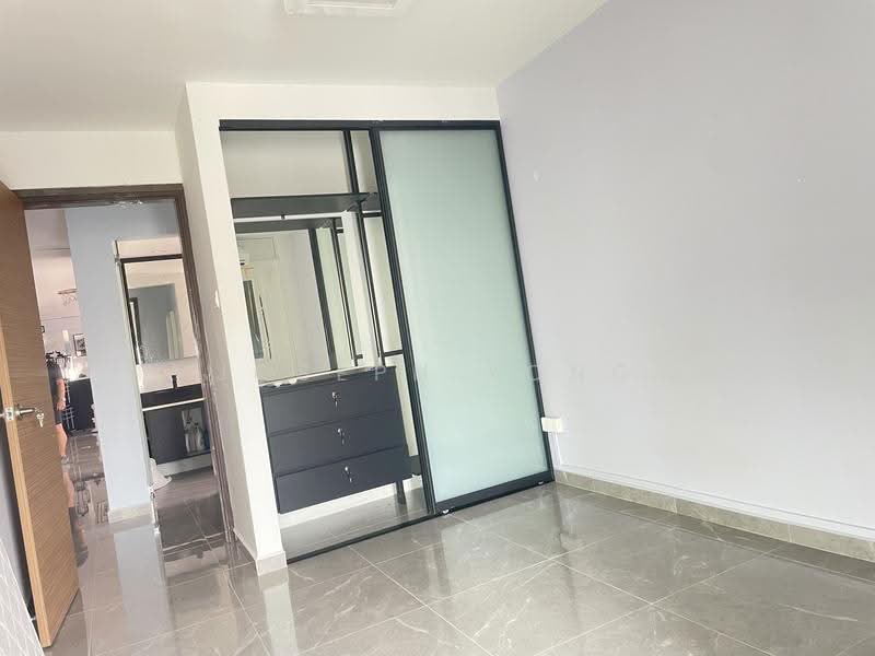 Centrepoint, 176A Orchard Road, Orchard / River Valley, 2 Bedrooms, 1,100 sqft, Apartment For Rent, by Joseph Yong, 500272977 - PropertyGuru.com.sg