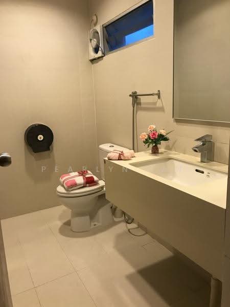 Crystal Time Building, 16 Tannery Lane, Macpherson / Potong Pasir, 3,020 sqft, Light Industrial (B1) For Rent, by Pearlyn Tan, 500272978 - Bathroom - CommercialGuru.com.sg