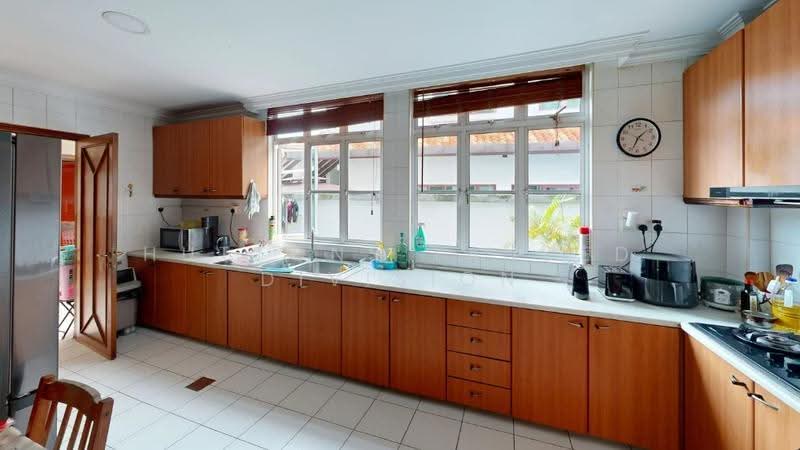 Mount Sinai Detached Within 1km Henry Park Pri, Henry Park Mount Sinai Tanglin Holland Bukit Timah Sixth Avenue, Tanglin / Holland / Bukit Timah, 5 Bedrooms, 3,169 sqft, Detached House For Sale, by Roxanne, 500272979 - Kitchen - PropertyGuru.com.sg
