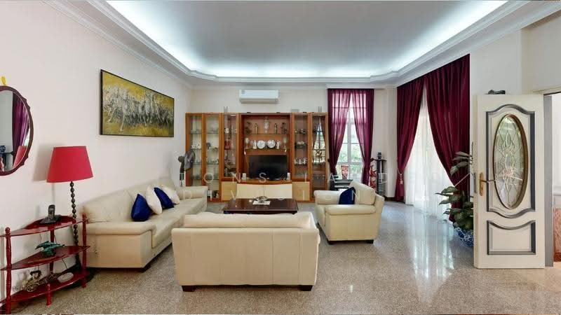 Mount Sinai Detached Within 1km Henry Park Pri, Henry Park Mount Sinai Tanglin Holland Bukit Timah Sixth Avenue, Tanglin / Holland / Bukit Timah, 5 Bedrooms, 3,169 sqft, Detached House For Sale, by Roxanne, 500272979 - Living Room - PropertyGuru.com.sg