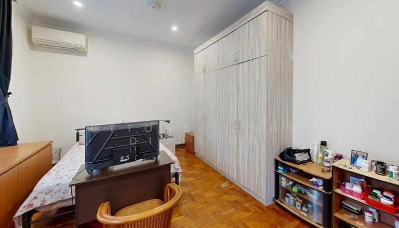 Mount Sinai Detached Within 1km Henry Park Pri, Henry Park Mount Sinai Tanglin Holland Bukit Timah Sixth Avenue, Tanglin / Holland / Bukit Timah, 5 Bedrooms, 3,169 sqft, Detached House For Sale, by Roxanne, 500272979 - Bedroom - PropertyGuru.com.sg