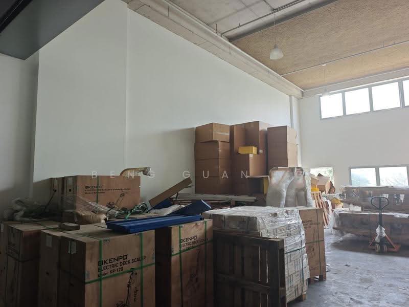 PIONEER JUNCTION INDUSTRIAL UNIT FOR SALE, Boon Lay / Jurong / Tuas, 1,190 sqft, Factory / Workshop (B2) For Sale, by Beng Guan Ng, 500272985 - Interior - CommercialGuru.com.sg