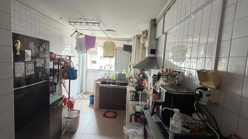217 Petir Road, 217 Petir Road, Dairy Farm / Bukit Panjang / Choa Chu Kang, 3 Bedrooms, 904 sqft, HDB Flat For Sale, by Patrick Ong, 500272993 - Kitchen - PropertyGuru.com.sg