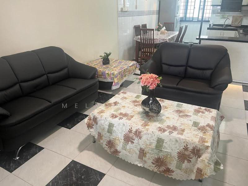 634 Pasir Ris Drive 1, 634 Pasir Ris Drive 1, Pasir Ris / Tampines, 3 Bedrooms, 1,119 sqft, HDB Flat For Rent, by Melvin Chun, 500272998 - Living Room - PropertyGuru.com.sg