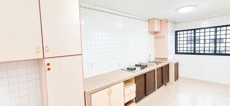 348 Ubi Avenue 1, 348 Ubi Avenue 1, Eunos / Geylang / Paya Lebar, 3 Bedrooms, 904 sqft, HDB Flat For Sale, by Steven Jeremiah, 500273003 - Kitchen - PropertyGuru.com.sg