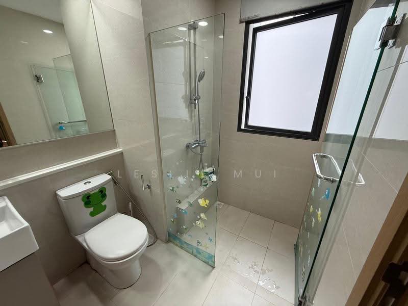 Twin Waterfalls, 118 Punggol Walk, Hougang / Punggol / Sengkang, 3 Bedrooms, 1,001 sqft, Condominium For Sale, by Leslie Mui, 500273004 - Bathroom - PropertyGuru.com.sg