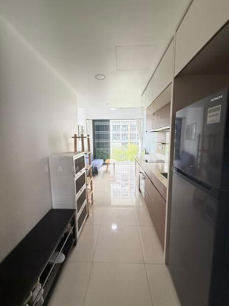 Coco Palms, 21 Pasir Ris Grove, Pasir Ris / Tampines, 1 Bedroom, 463 sqft, Condominium For Rent, by Sammy Song, 500273007 - Living Room - PropertyGuru.com.sg