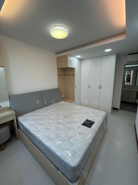 455 Yishun Street 41, 455 Yishun Street 41, Sembawang / Yishun, Room Rental, 156 sqft, HDB Flat For Rent, by Rion Ong, 500273010 - Master Bedroom - PropertyGuru.com.sg