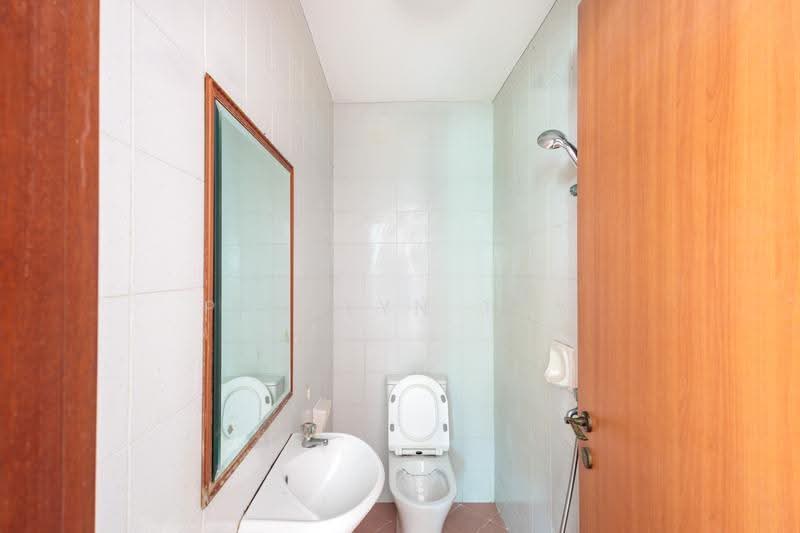 The Aberdeen, 2 Jalan Taman, Balestier / Toa Payoh, 4 Bedrooms, 1,495 sqft, Condominium For Sale, by Paullyn Tay, 500273016 - Bathroom - PropertyGuru.com.sg
