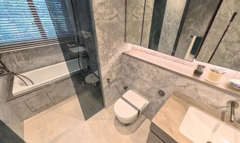 Promenade Peak, 1 Zion Road, Alexandra / Commonwealth, 4 Bedrooms, 1,421 sqft, Condominium For Sale, by MM Benjamin Sng, 500273019 - Master Bathroom - PropertyGuru.com.sg