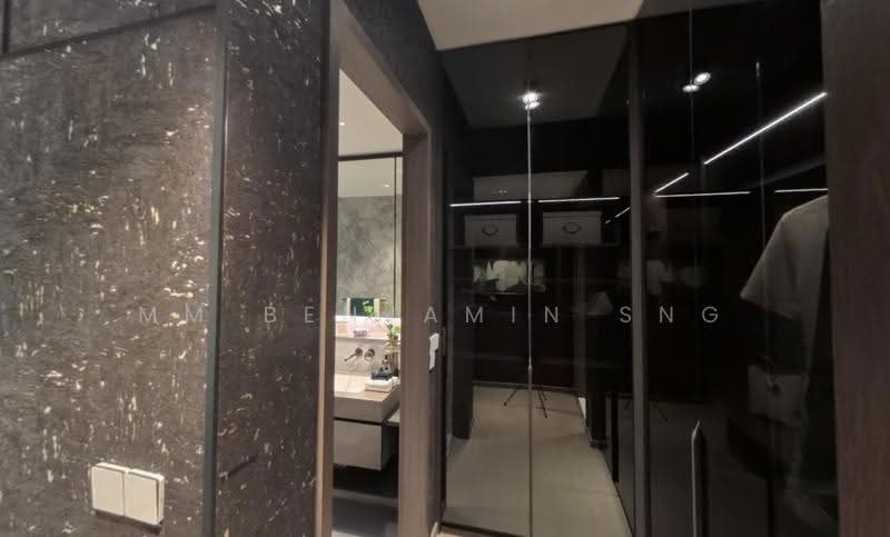 Promenade Peak, 1 Zion Road, Alexandra / Commonwealth, 4 Bedrooms, 1,421 sqft, Condominium For Sale, by MM Benjamin Sng, 500273019 - Walk-in Wardrobe - PropertyGuru.com.sg