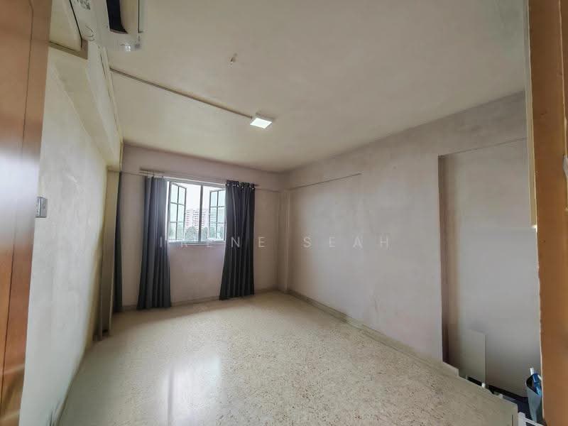 457 Ang Mo Kio Avenue 10, 457 Ang Mo Kio Avenue 10, Ang Mo Kio / Bishan / Thomson, 3 Bedrooms, 958 sqft, HDB Flat For Sale, by Irene Seah, 500273021 - Living Room - PropertyGuru.com.sg