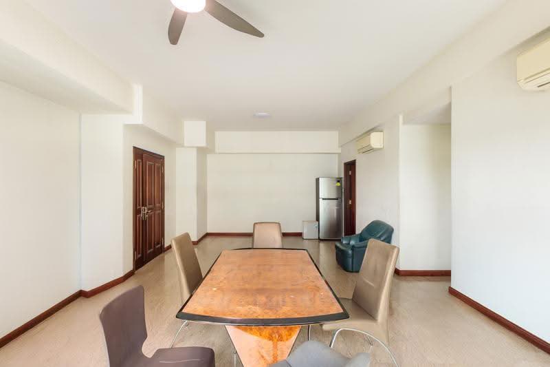 St Michael's Place, 1 Jalan Taman, Balestier / Toa Payoh, 3 Bedrooms, 1,259 sqft, Condominium For Sale, by Paullyn Tay, 500273027 - Dining Room - PropertyGuru.com.sg