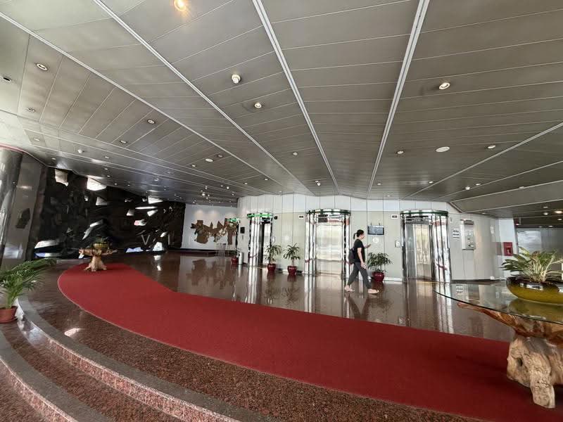 Goldhill Plaza, 51 Goldhill Plaza, Newton / Novena, 2,000 sqft, Office For Rent, by Vincent Koh, 500273033 - Lobby - CommercialGuru.com.sg