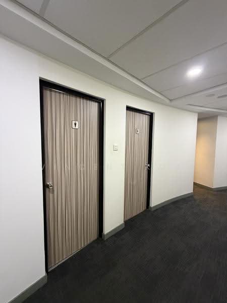 Goldhill Plaza, 51 Goldhill Plaza, Newton / Novena, 2,000 sqft, Office For Rent, by Vincent Koh, 500273033 - Corridor - CommercialGuru.com.sg