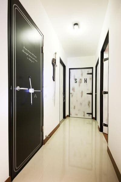 665A Punggol Drive, 665A Punggol Drive, Hougang / Punggol / Sengkang, 3 Bedrooms, 1,216 sqft, HDB Flat For Sale, by Amanda Ng, 500273035 - Corridor - PropertyGuru.com.sg