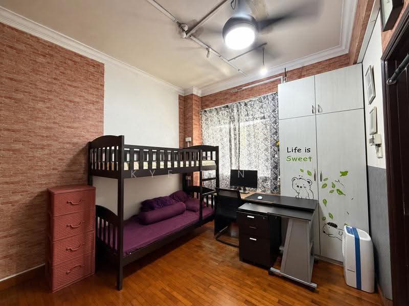 Westwood Park, Westwood Crescent, Boon Lay / Jurong / Tuas, 7 Bedrooms, 3,390 sqft, Terraced House For Sale, by Kye Tang, 500273038 - Bedroom - PropertyGuru.com.sg