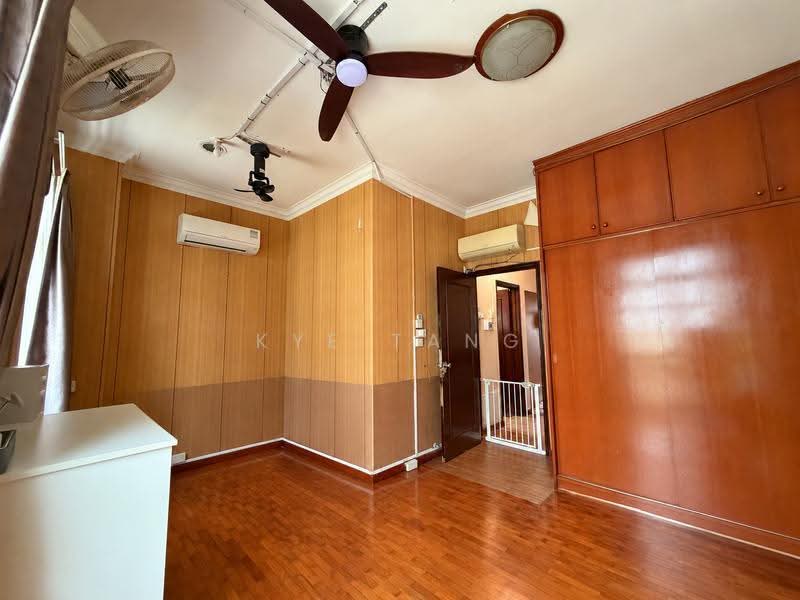 Westwood Park, Westwood Crescent, Boon Lay / Jurong / Tuas, 7 Bedrooms, 3,390 sqft, Terraced House For Sale, by Kye Tang, 500273038 - Bedroom - PropertyGuru.com.sg