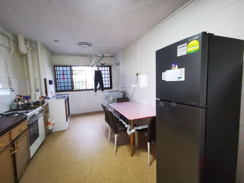 376 Clementi Avenue 4, 376 Clementi Avenue 4, Buona Vista / West Coast / Clementi New Town, Room Rental, 130 sqft, HDB Flat For Rent, by Eunice Wong, 500273051 - Kitchen - PropertyGuru.com.sg