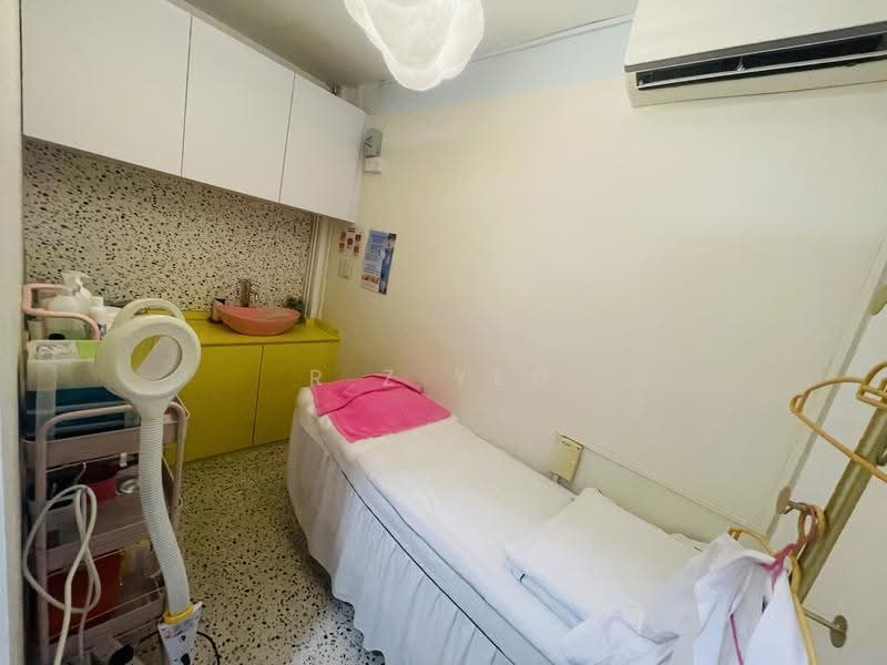 Blk 114 Ang Mo Kio ave 4 HDB Shophouse, Ang Mo Kio / Bishan / Thomson, 330 sqft, Shop / Shophouse For Rent, by R Z Yeo, 500273053 - Interior - CommercialGuru.com.sg