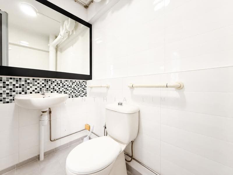 618 Woodlands Avenue 4, 618 Woodlands Avenue 4, Admiralty / Woodlands, Room Rental, 136 sqft, HDB Flat For Rent, by Cynthia Lim, 500273056 - Bathroom - PropertyGuru.com.sg