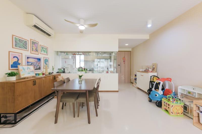 Waterfront Gold, 756 Bedok Reservoir Road, Bedok / Upper East Coast, 3 Bedrooms, 1,227 sqft, Condominium For Sale, by Ling Poh Shen, 500273064 - Dining Room - PropertyGuru.com.sg