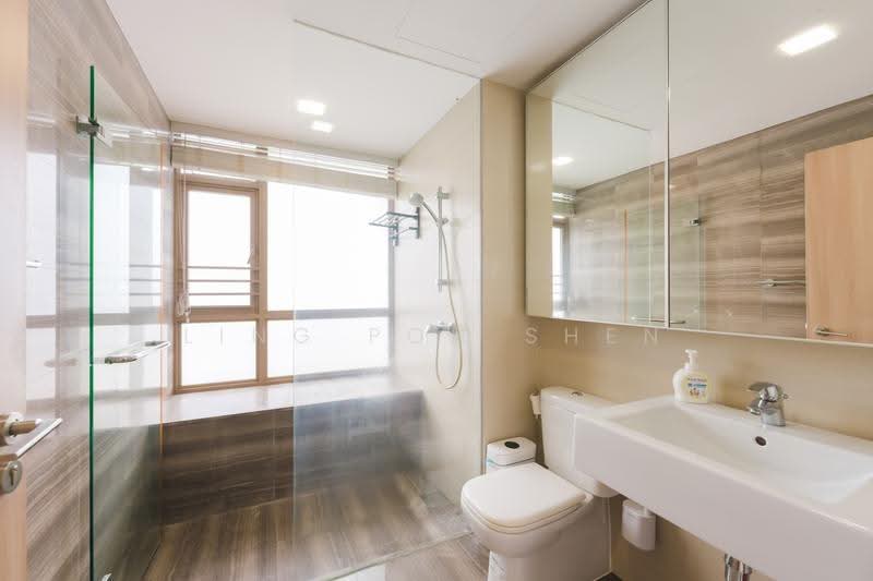 Waterfront Gold, 756 Bedok Reservoir Road, Bedok / Upper East Coast, 3 Bedrooms, 1,227 sqft, Condominium For Sale, by Ling Poh Shen, 500273064 - Bathroom - PropertyGuru.com.sg