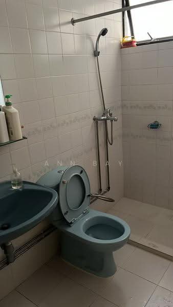 Bayshore Park, 60 Bayshore Road, Bedok / Upper East Coast, 2 Bedrooms, 936 sqft, Condominium For Rent, by Ann Bay, 500273070 - Bathroom - PropertyGuru.com.sg