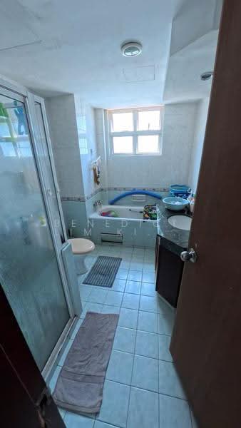Northoaks, 20 Woodlands Cresent, Admiralty / Woodlands, 3 Bedrooms, 1,237 sqft, Condominium For Sale, by Benedict Lim Kim Heng, 500273072 - Bathroom - PropertyGuru.com.sg